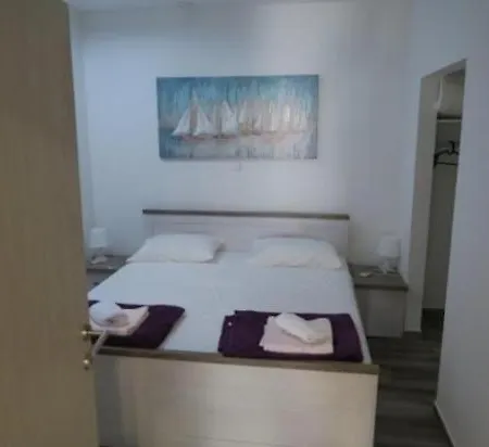 In With Terrace, Air Condition, Wifi, Washing Machine *