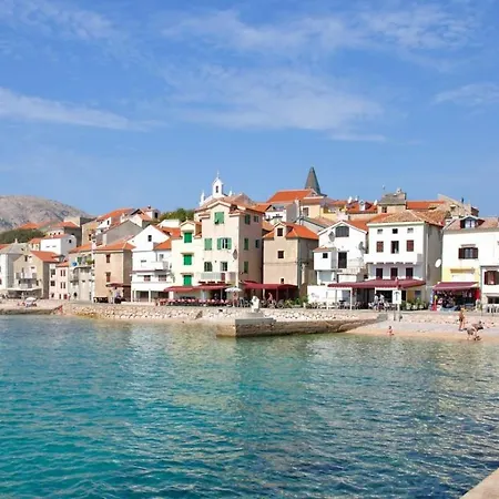 In With Terrace, Air Condition, Wifi, Washing Machine Baška